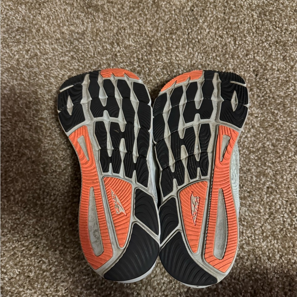 altra trail runners